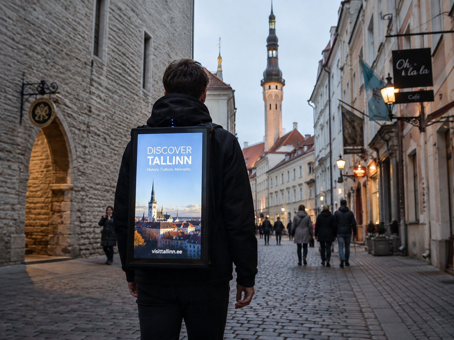 Mobiilne digitaalne reklaamekraan üritusel